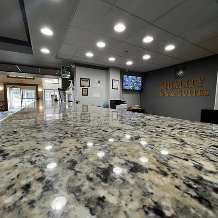 Quality Inn & Suites Hinton Zewnętrze zdjęcie