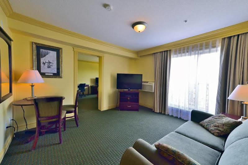 Quality Inn & Suites Hinton Zewnętrze zdjęcie